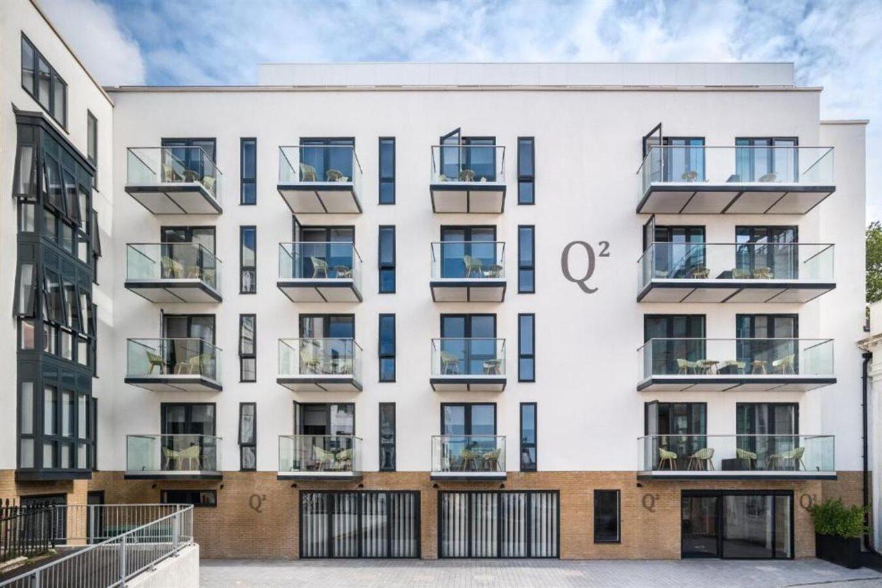 Q Square By Supercity Aparthotels Brighton Exterior photo